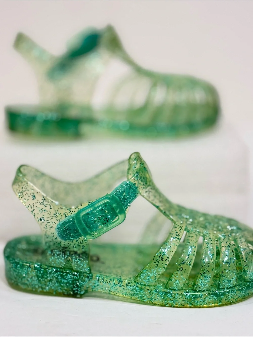 Circo Glitter Jelly Sandals in Mint Green Hook Loop Closure Water Shoe Sz S 5/6